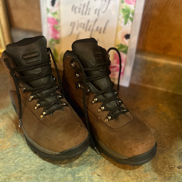 Hi Tec women’s boots size 11 brown - Picture 2 of 7